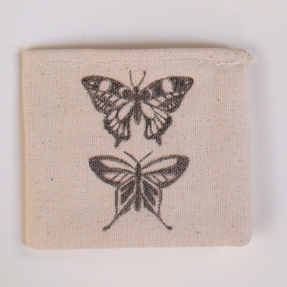 Bifold wallet with hand drawn butterflies small - Picture 2 of 5